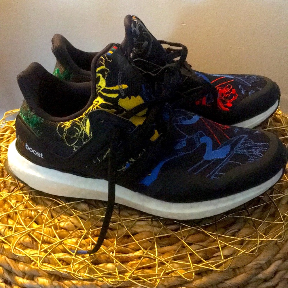 Adidas Ultraboost DNA x Disney